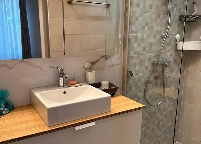 A Sweet Escape For Two * Nice
